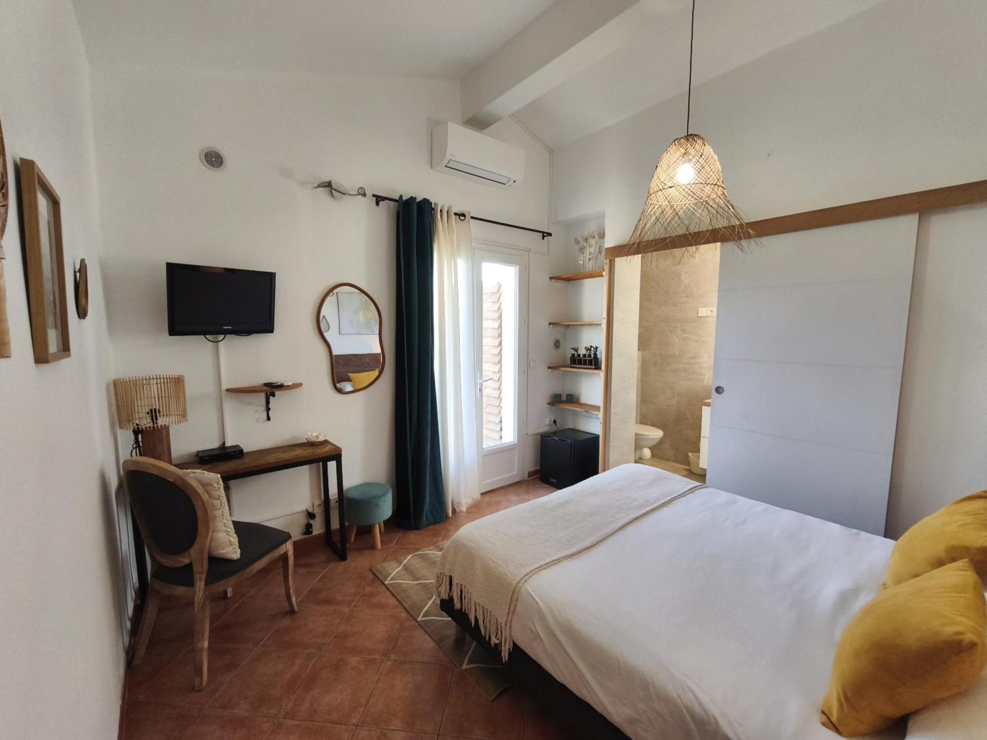 Chambres Isula Bella Figari  Eksteriør billede