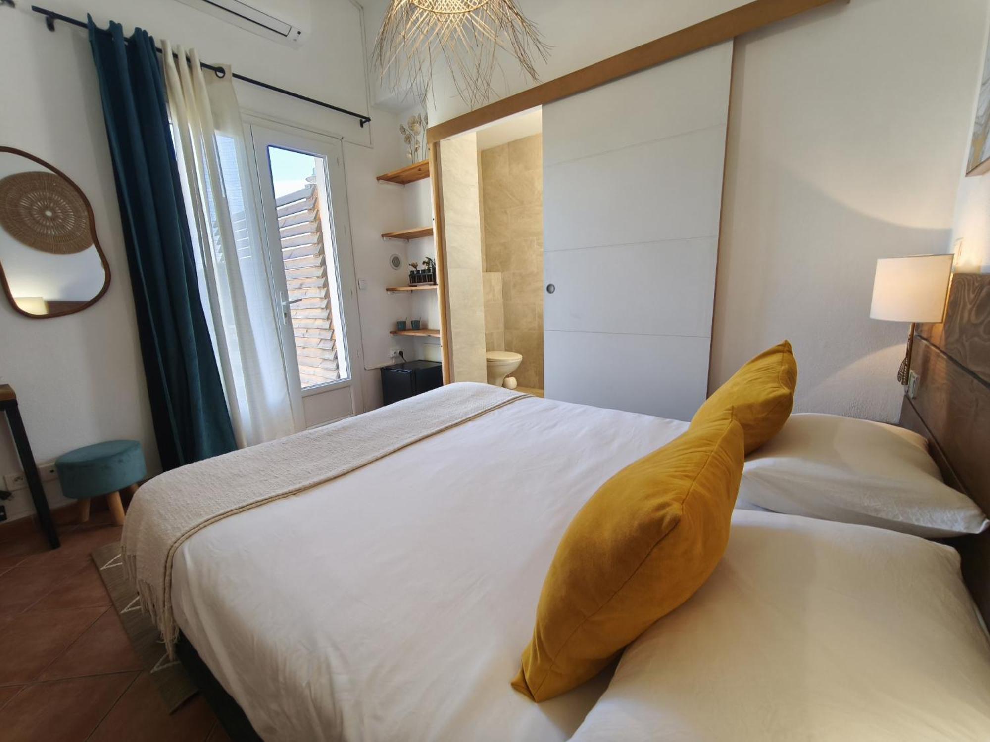 Chambres Isula Bella Figari  Eksteriør billede